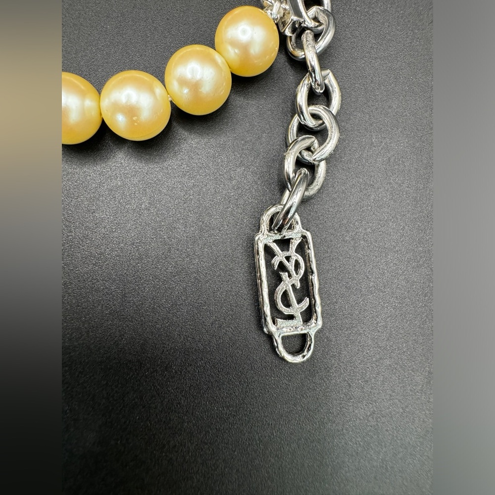 LOT 1608 Yves Saint Laurent pearls necklace - Picture 6 of 9